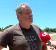 "Agarradas às pernas": revelados novos detalhes sobre as crianças encontradas sozinhas