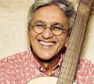 Caetano Veloso atua em Cascais num encontro especial com os fãs.
