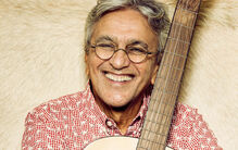 Caetano Veloso atua em Cascais num encontro especial com os fãs.
