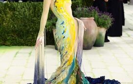 Um dos vestidos mais elogiados da Met Gala é de estilista português