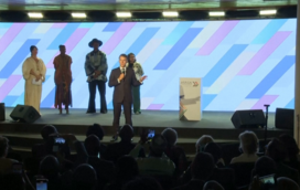 “Isto é uma falta de respeito total”: a reprimenda do presidente Macron por barulho durante evento no Quénia