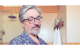 AVC de Nuno Markl muda guião de 'O Homem que Mordeu o Cão - o filme'. Humorista vai contar tudo sobre a história do Acidente Vascular