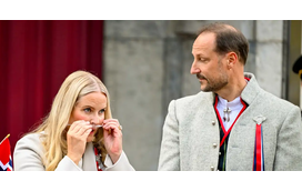 Luta pela vida: princesa Mette-Marit da Noruega colocada em lista de espera após decisão médica drástica