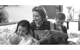 Casa Real do Mónaco divulga momentos íntimos e felizes da vida em família de Grace Kelly e Rainier com os filhos, em fotos inéditas, nunca antes vistas