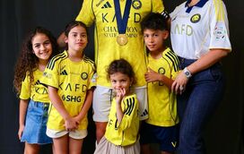 Após conquista inédita na história do futebol, Cristiano Ronaldo mostra-se orgulhoso com os filhos