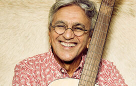 Caetano Veloso é sempre especial! Marque encontro com o artista brasileiro em Cascais