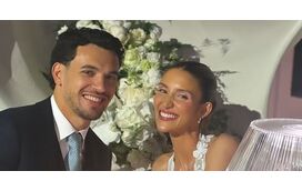 Não foi só Júlia Palha que escolheu casar este sábado! Pedro  Gonçalves do Sporting também subiu ao altar com a mulher da sua vida