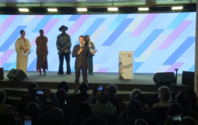 “Isto é uma falta de respeito total”: a reprimenda do presidente Macron por barulho durante evento no Quénia