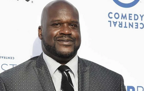 34 anos depois, Shaquille O’Neal regressa à universidade onde se tornou lenda do basquetebol e recebe diploma de mestrado