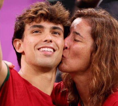 Seleção faz homenagem aos seus craques com fotografias ao lado das mães mas ausências geram polémica