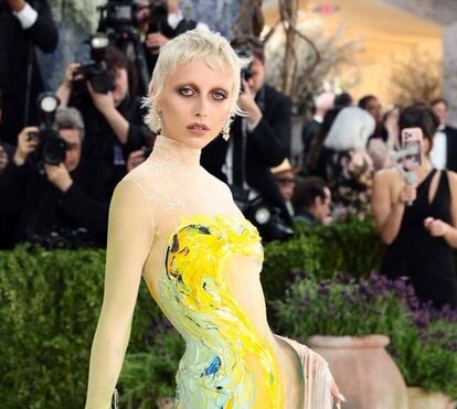 Um dos vestidos mais elogiados da Met Gala é de estilista português