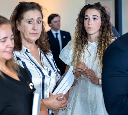Rute Cardoso e mãe de Diogo Jota comovidas no lançamento do livro de homenagem ao craque: veja as fotos