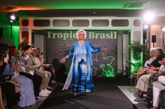 Tropical Brasil, Lili Caneças.jpg