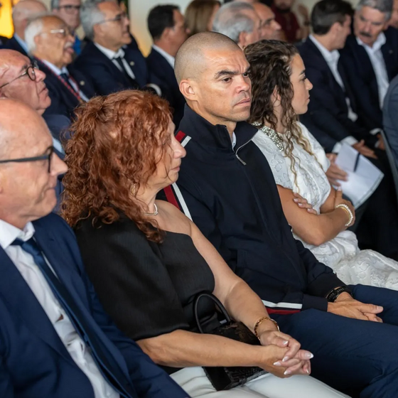 Joaquim e Isabel, os pais de Diogo Jota e André Silva e Pepe