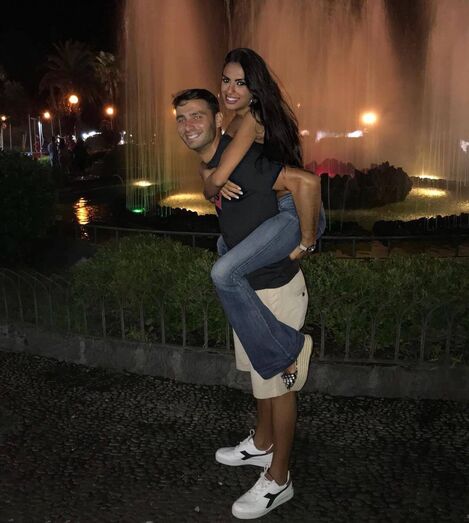Treinador do FC Porto celebra conquista com a família.
