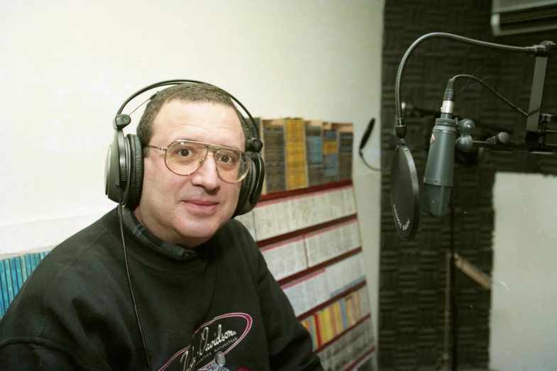 Cândido Mota, lenda da rádio portuguesa, faleceu aos 82 anos em Lisboa