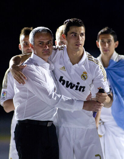 Mourinho regressa a Madrid mais de dez anos depois, numa nova fase pessoal