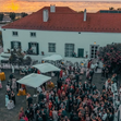 O ambiente de festa da cerimónia do casamento de Leonor Sá Pinto e José Gomes, em Alcochete