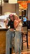 Madalena Aragão com uma amiga em Houston