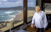O empresário António Muchaxo, no Guincho, em Cascais