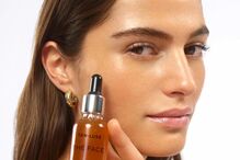 Autobronzeador facial Tan-Luxe para um brilho de verão natural