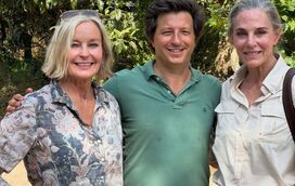 Atriz Bo Derek está em Portugal e mostra-se a andar de cavalo Lusitano