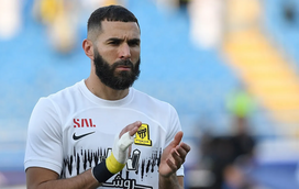 Benzema debaixo de fogo! Fotografias de Benzema com felinos raros põem jogador no centro da polémica