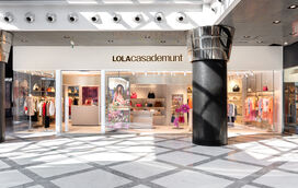 LOLA CASADEMUNT CELEBRA ABERTURA DA SUA PRIMEIRA LOJA EM PORTUGAL COM COCKTAIL EXCLUSIVO NAS AMOREIRAS