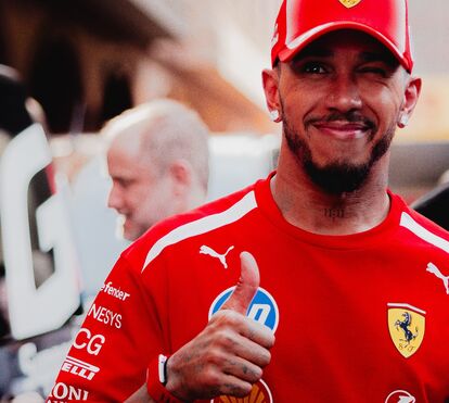 Lewis Hamilton arrasa num novo desporto e surpreende Kim Kardashian 