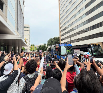 'Ronaldo! Ronaldo!': Seleção Portuguesa recebida por multidão na chegada a Houston