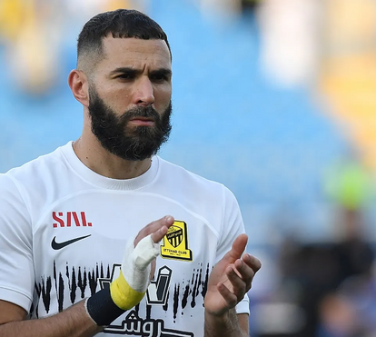 Benzema debaixo de fogo! Fotografias de Benzema com felinos raros põem jogador no centro da polémica