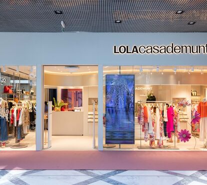 LOLA CASADEMUNT CELEBRA ABERTURA DA SUA PRIMEIRA LOJA EM PORTUGAL COM COCKTAIL EXCLUSIVO NAS AMOREIRAS