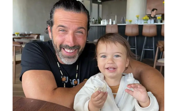 Gustavo Santos e o pequeno António