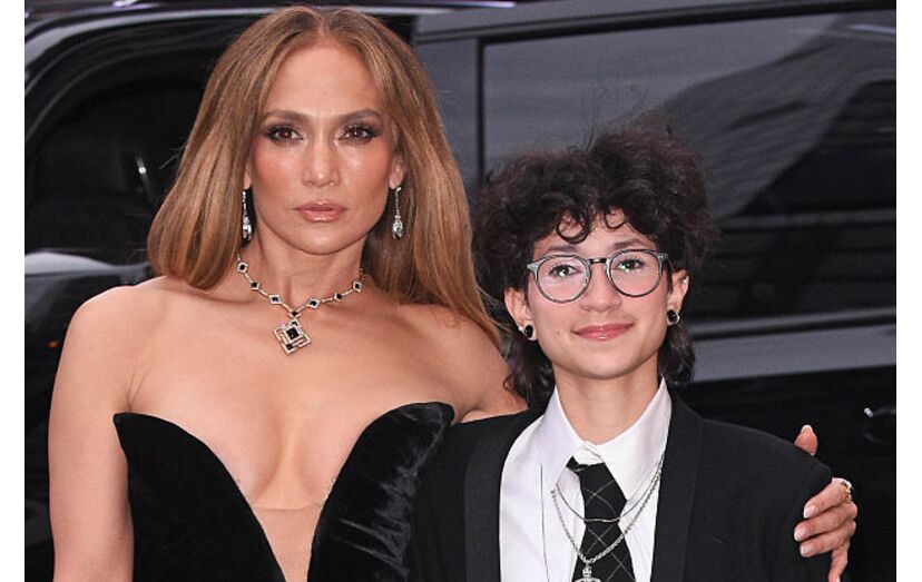 Jennifer Lopez com Emme, agora Oskar