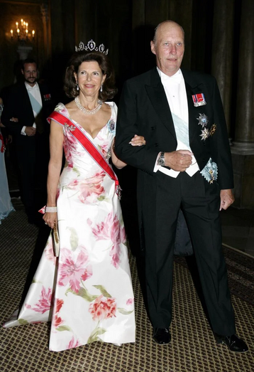 Rainha Sílvia da Suécia, e Gustavo