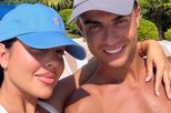 As primeiras imagens e finalmente um sorriso! Cristiano Ronaldo e Georgina já estão de férias ao sol