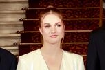 Em dia de discurso, princesa Leonor é elogiada pelo seu sofisticado look integral branco