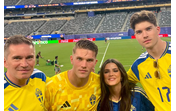 Inês Aguiar e Viktor Gyökeres com o pai e o irmão do craque