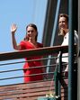 Kate Middleton no Wimbledon acena ao público