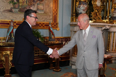 Andy Burnham, Rei Carlos III