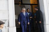 Nuno, filho de Luís Represas, em comoção no velório na Basílica da Estrela