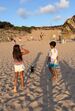 Os gémeos Eva e Mateo no Guincho