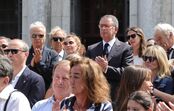 Funeral de Luís Represas à saída da Basília da Estrela