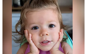A bebé Sofia, de 18 meses