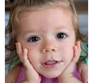 A bebé Sofia, de 18 meses