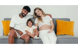 A primeira imagem de Oliver! Companheira do jogador Samuel Costa abre o coração após parto emocionante
