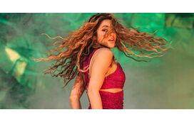 Aos 49 anos, Shakira continua a reinar nos Mundiais! Conheça o segredo da forma física da cantora que volta a subir ao palco da final
