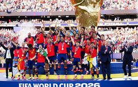 'Photobomb' de Trump na fotografia da Seleção espanhola torna-se viral