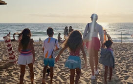 "O meu lugar bonito": As imagens da ida à praia de Gio e os filhos no Guincho