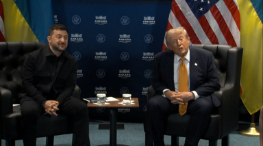 Insólito: Trump confunde Zelensky com Putin na cimeira da NATO